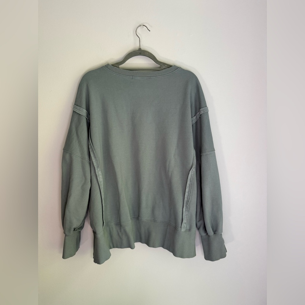 Oversized Top - Picture 2 of 8